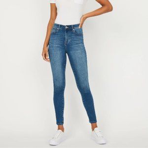NWT Guess Tamara Skinny Jeans - Size 30